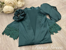 Load image into Gallery viewer, Ladies Lace Trim Robe
